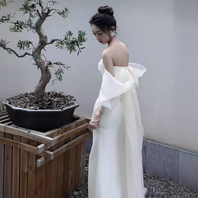 Neues Chinesisches Brautkleid  – Photography Natural Lighting Basics Bewertung und Preis