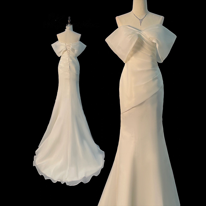 Einschultriges Satin-Hochzeits – Photography Natural Lighting Basics Bewertung und Preis